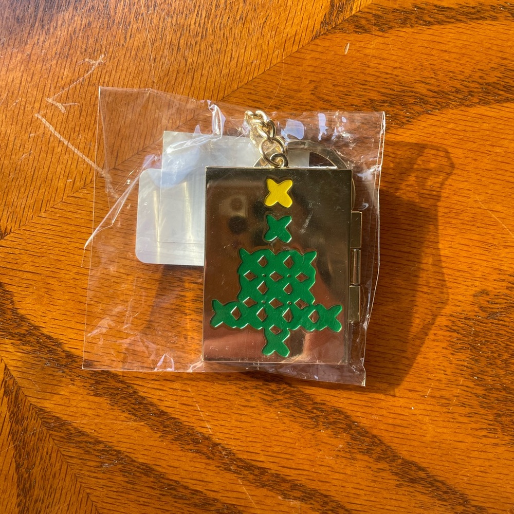 NWT Taylor Swift Christmas Tree Farm Gold Keychain
